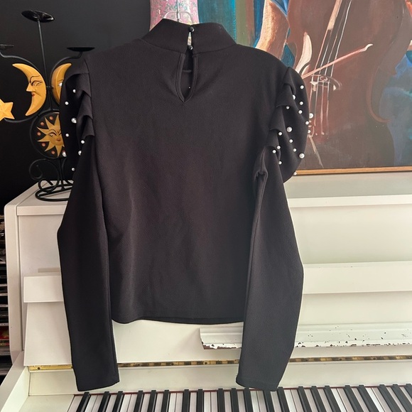 Elegant Black Pearl-Embellished Women's Top M - Picture 13 of 16